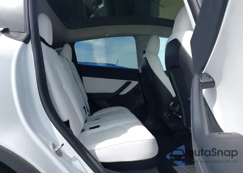 2021 Tesla Model Y Performance Dual Motor All-Wheel Drive from USA, damaged, VIN 5YJYGDEF7MF277769